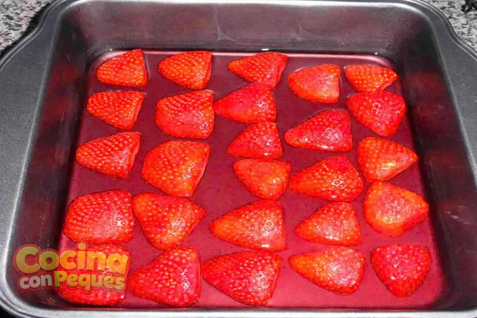 Gelatina de fresas casera para peques